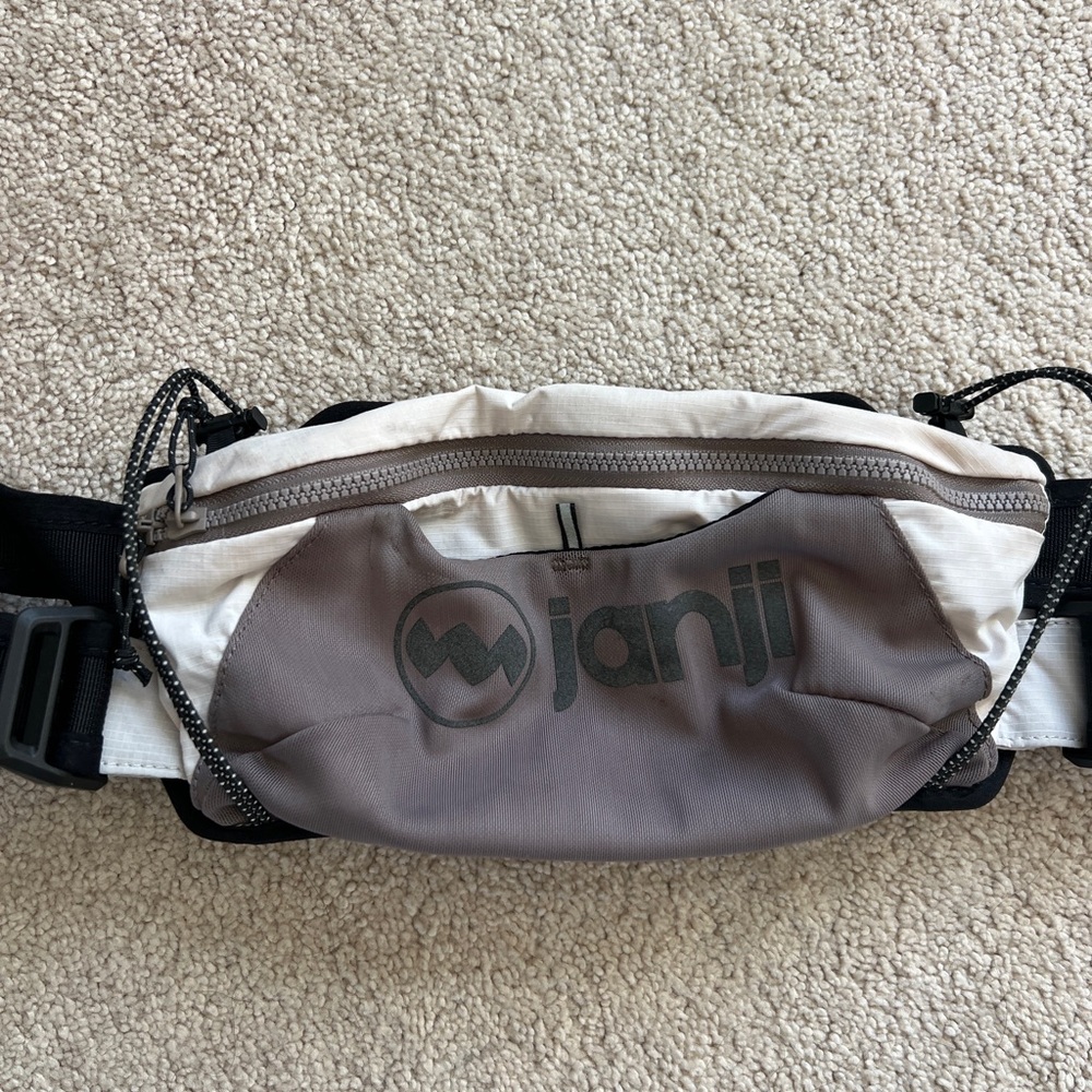 Janji Multiloop Belt in Gray and White